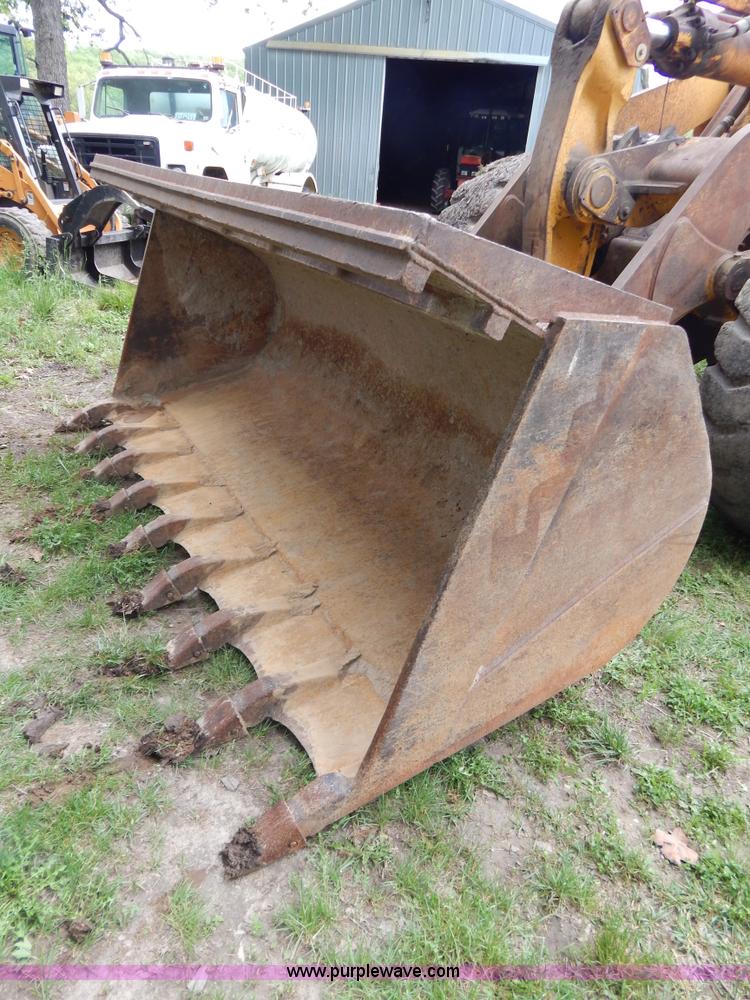 image for item G3205 1988 Kobelco LK900 wheel loader