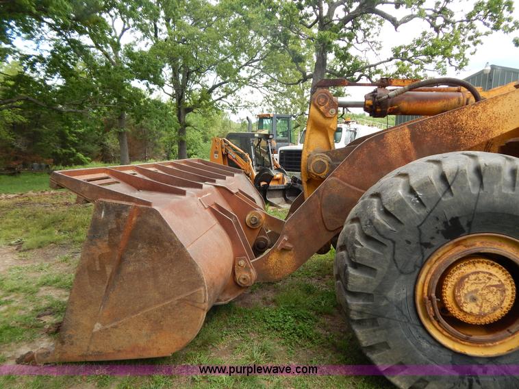 image for item G3205 1988 Kobelco LK900 wheel loader