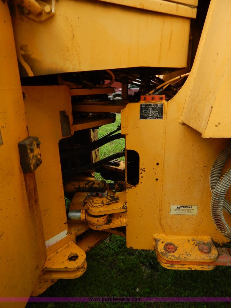 image for item G3205 1988 Kobelco LK900 wheel loader