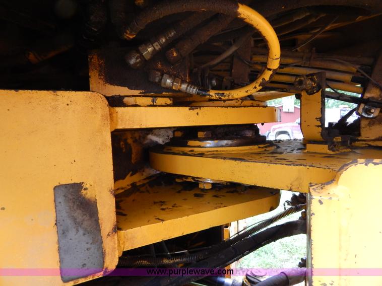 image for item G3205 1988 Kobelco LK900 wheel loader