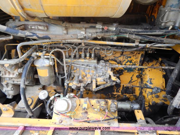 image for item G3205 1988 Kobelco LK900 wheel loader