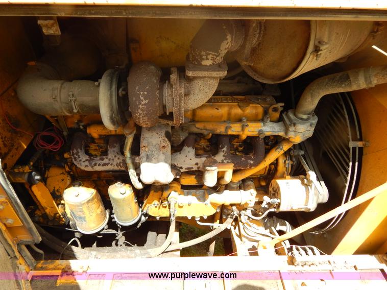 image for item G3205 1988 Kobelco LK900 wheel loader