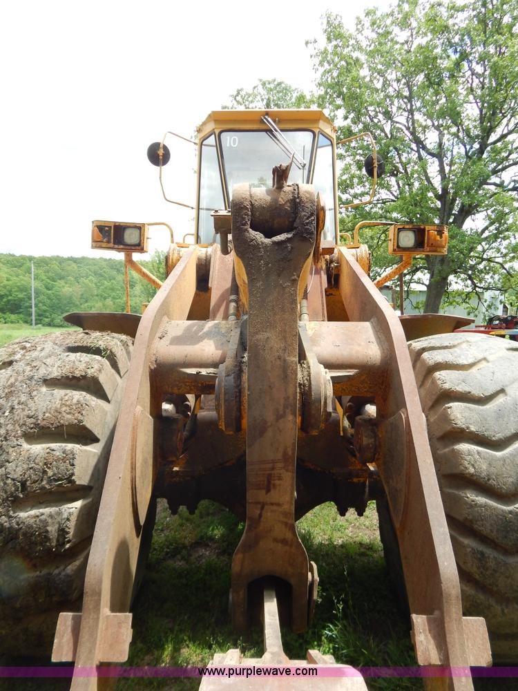 image for item G3205 1988 Kobelco LK900 wheel loader