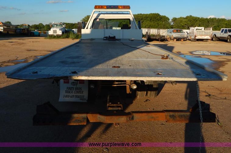 image for item G3218 1990 UD Nissan UD1800 rollback truck