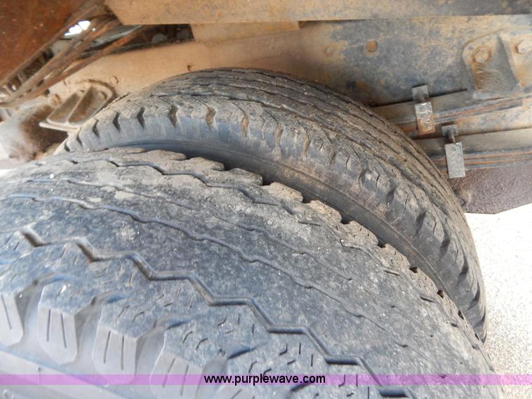 image for item G3218 1990 UD Nissan UD1800 rollback truck