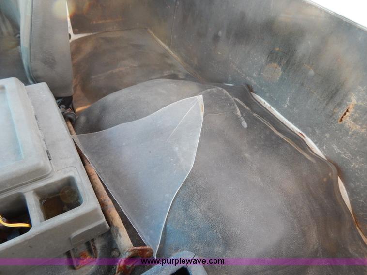 image for item G3218 1990 UD Nissan UD1800 rollback truck