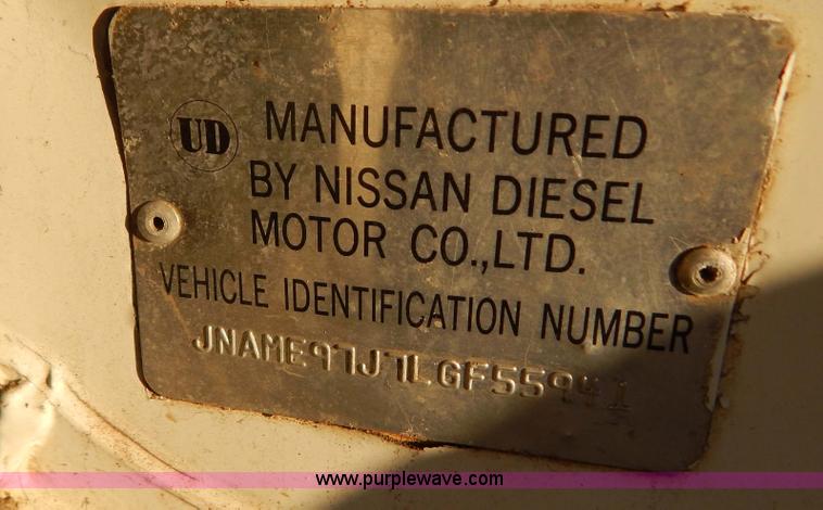 image for item G3218 1990 UD Nissan UD1800 rollback truck