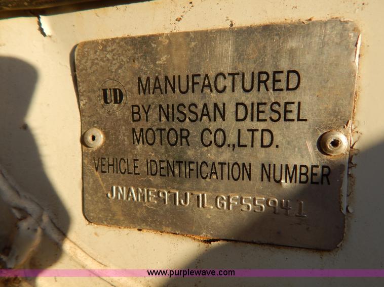 image for item G3218 1990 UD Nissan UD1800 rollback truck