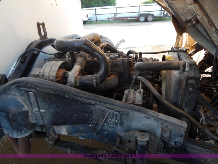 image for item G3218 1990 UD Nissan UD1800 rollback truck