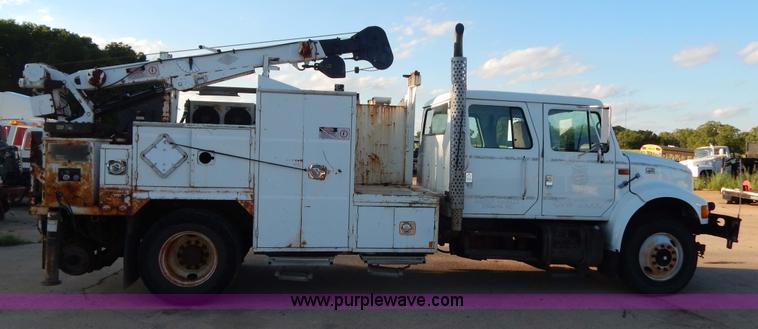 image for item G3221 1999 International 4900 Crew Cab railroad service truck
