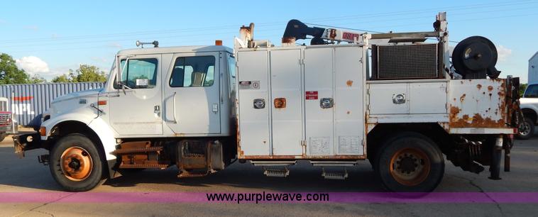 image for item G3221 1999 International 4900 Crew Cab railroad service truck