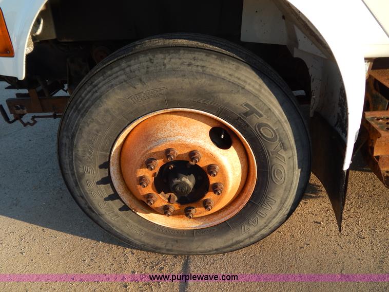 image for item G3221 1999 International 4900 Crew Cab railroad service truck