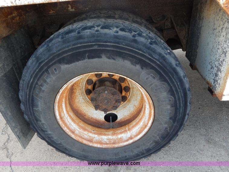 image for item G3221 1999 International 4900 Crew Cab railroad service truck