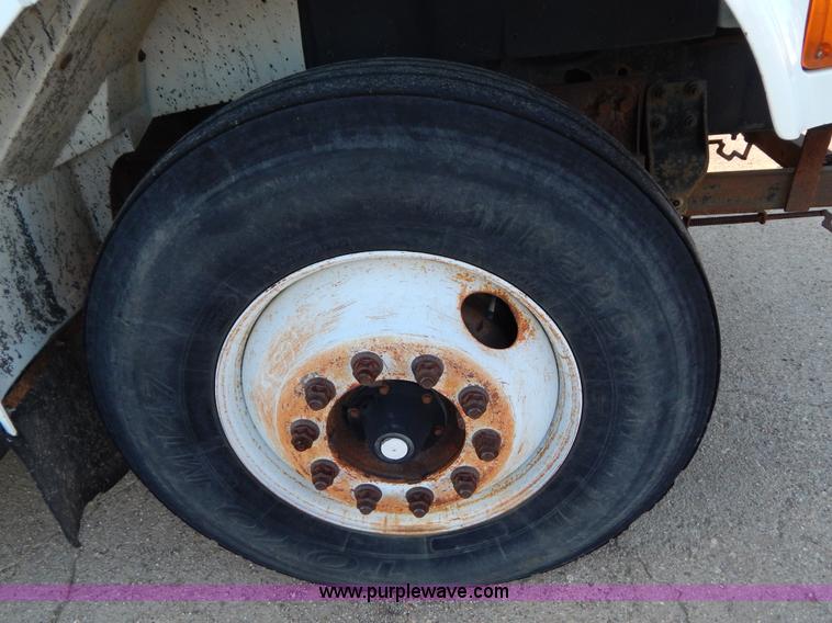 image for item G3221 1999 International 4900 Crew Cab railroad service truck