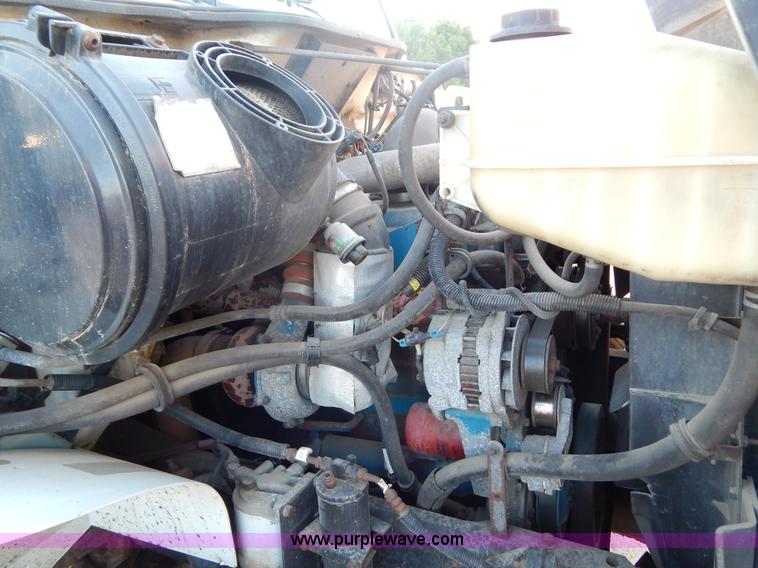 image for item G3221 1999 International 4900 Crew Cab railroad service truck