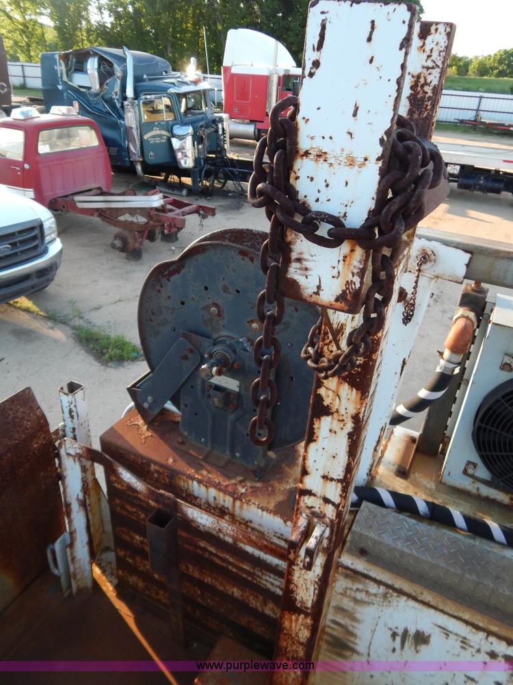 image for item G3221 1999 International 4900 Crew Cab railroad service truck