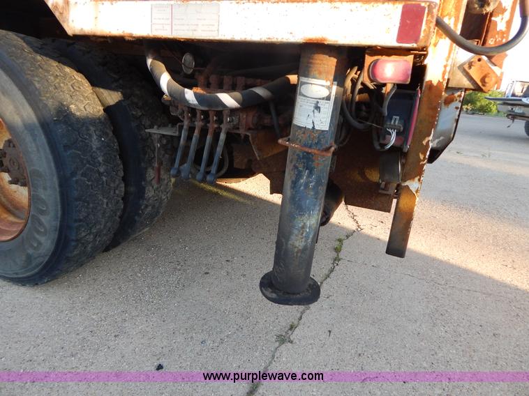 image for item G3221 1999 International 4900 Crew Cab railroad service truck