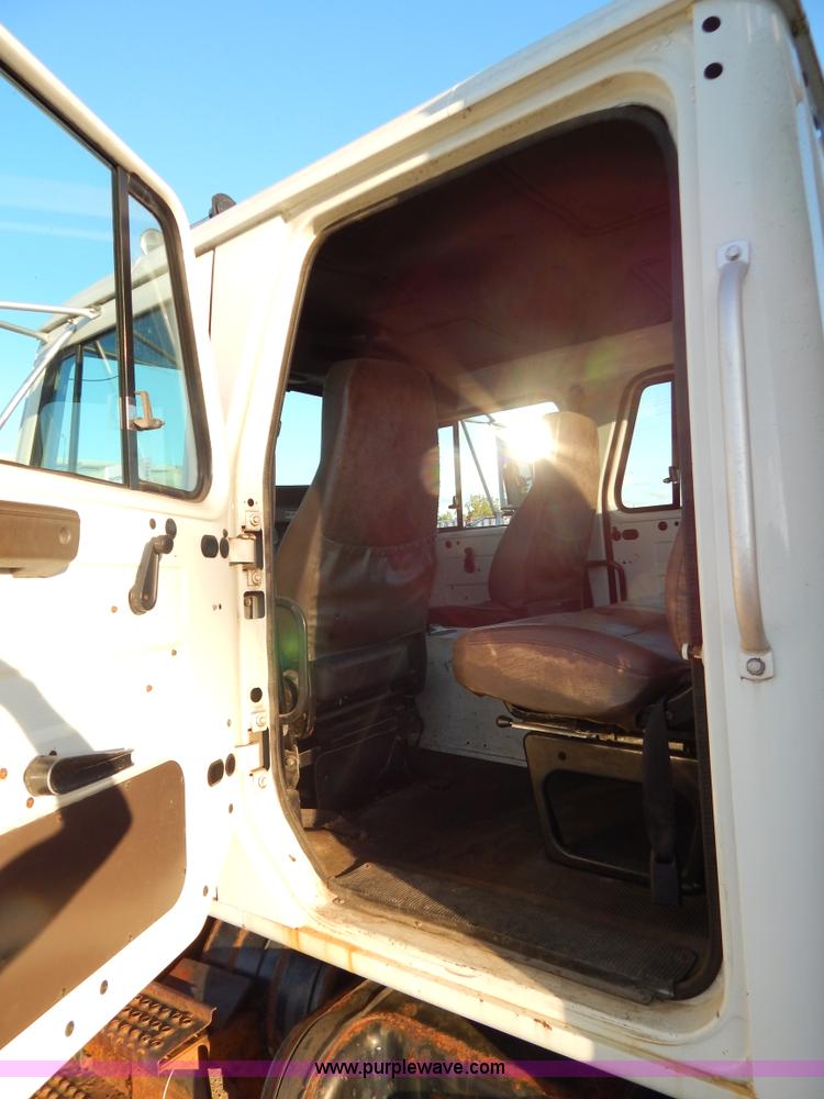 image for item G3221 1999 International 4900 Crew Cab railroad service truck