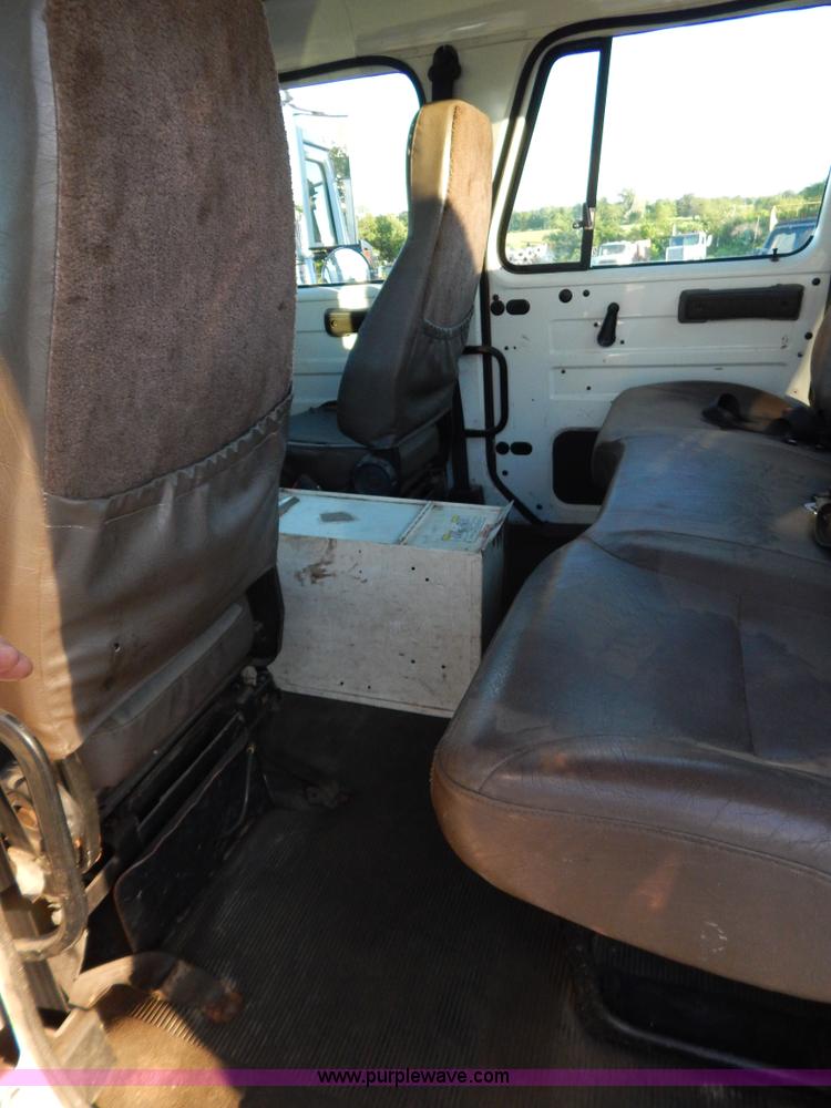 image for item G3221 1999 International 4900 Crew Cab railroad service truck