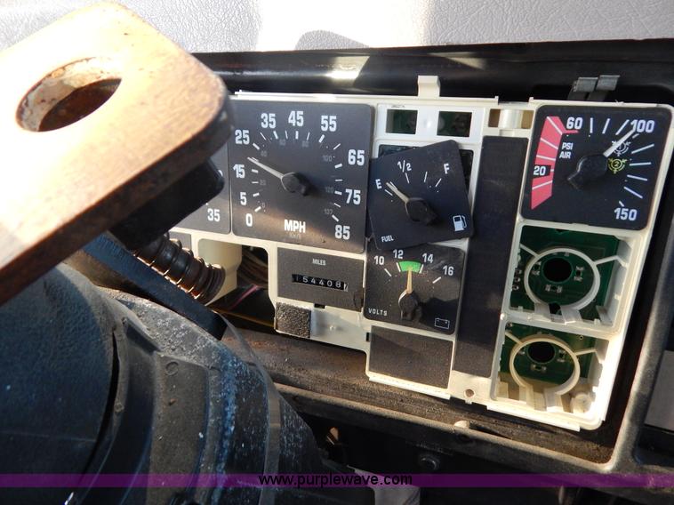 image for item G3221 1999 International 4900 Crew Cab railroad service truck