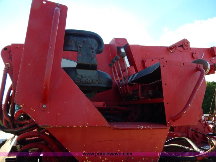 image for item G3222 1986 International F9370 wrecker truck