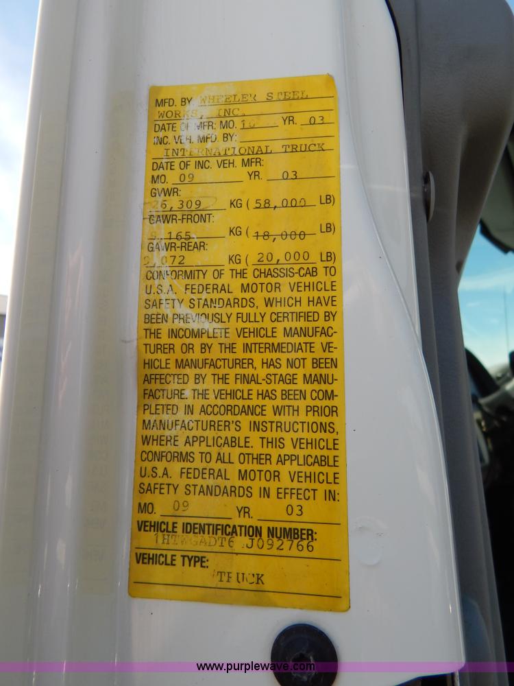 image for item G3225 2004 International 7400 dump truck