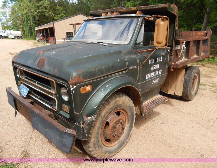 image for item G3227 1971 Chevrolet C50 dump truck