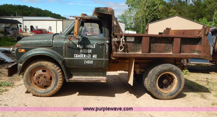 image for item G3227 1971 Chevrolet C50 dump truck
