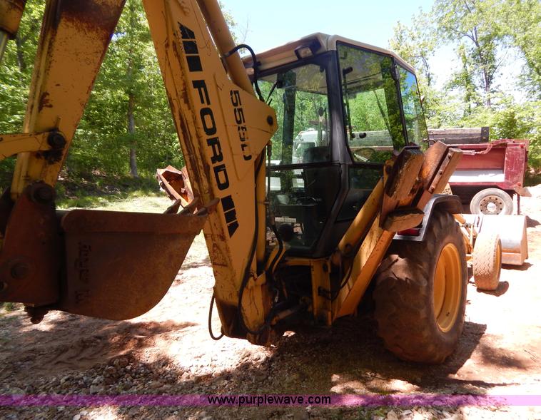 image for item G3228 1995 Ford 555D backhoe
