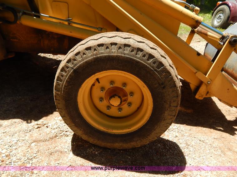 image for item G3228 1995 Ford 555D backhoe