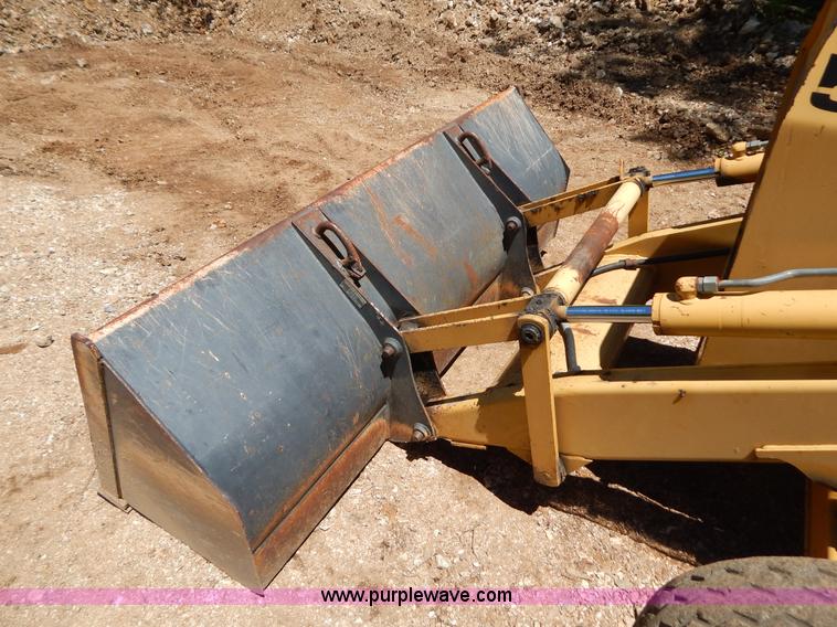 image for item G3228 1995 Ford 555D backhoe