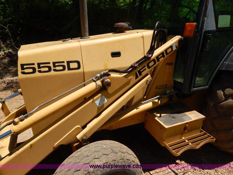 image for item G3228 1995 Ford 555D backhoe