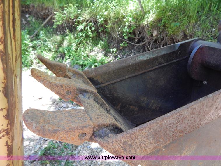 image for item G3228 1995 Ford 555D backhoe