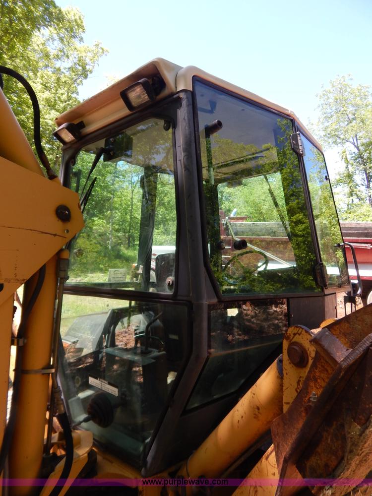 image for item G3228 1995 Ford 555D backhoe