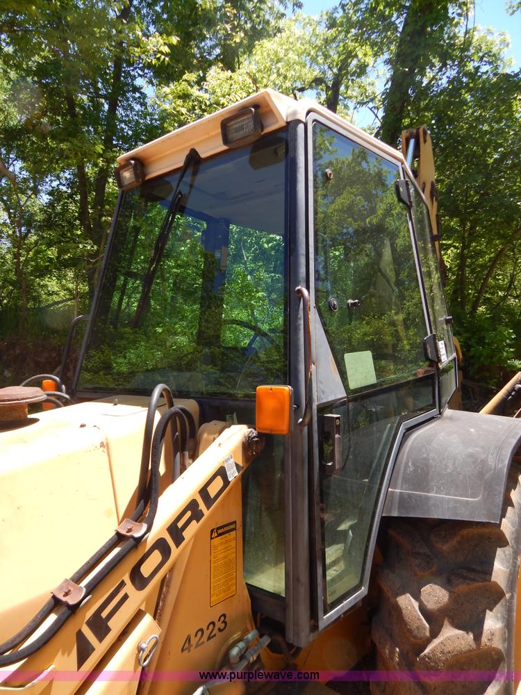 image for item G3228 1995 Ford 555D backhoe