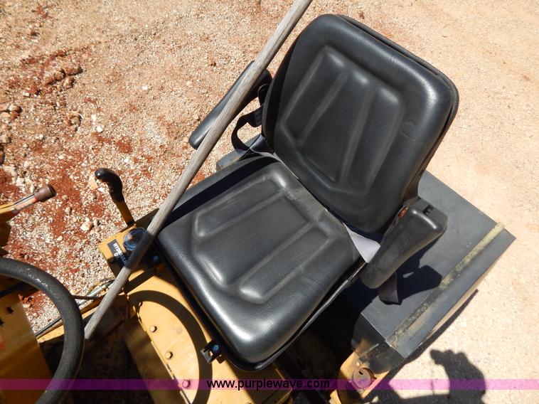 image for item G3229 1994 Mauldin Brothers 4000A double drum vibratory roller