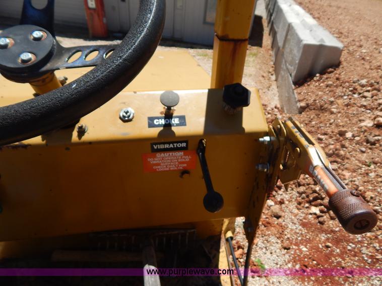 image for item G3229 1994 Mauldin Brothers 4000A double drum vibratory roller