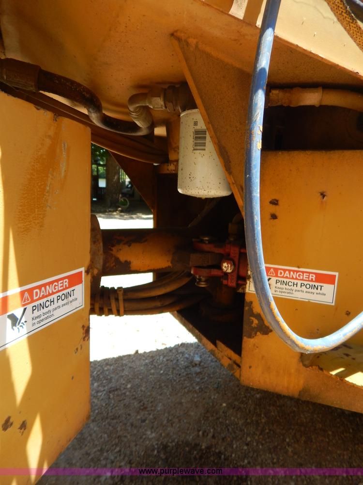 image for item G3229 1994 Mauldin Brothers 4000A double drum vibratory roller