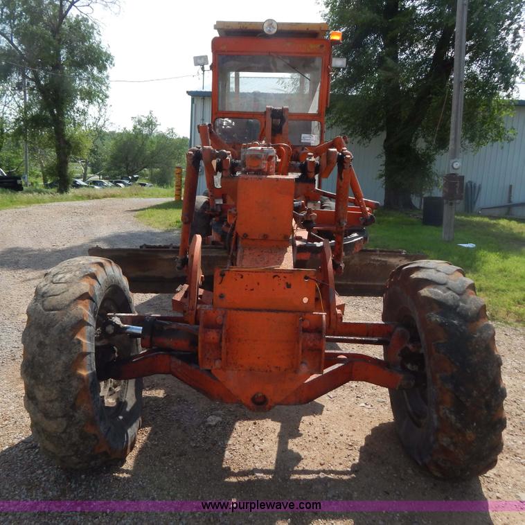 image for item G3231 Galion 104B motor grader