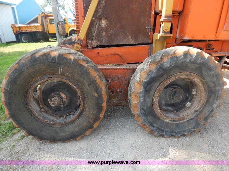 image for item G3231 Galion 104B motor grader