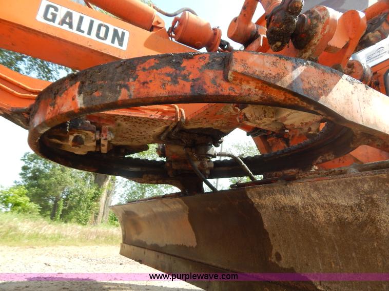 image for item G3231 Galion 104B motor grader