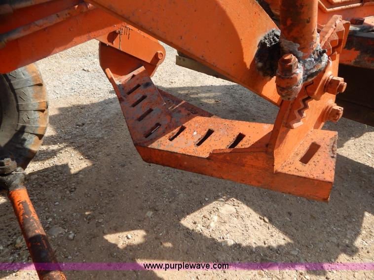 image for item G3231 Galion 104B motor grader