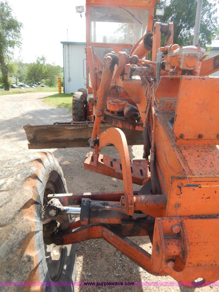 image for item G3231 Galion 104B motor grader
