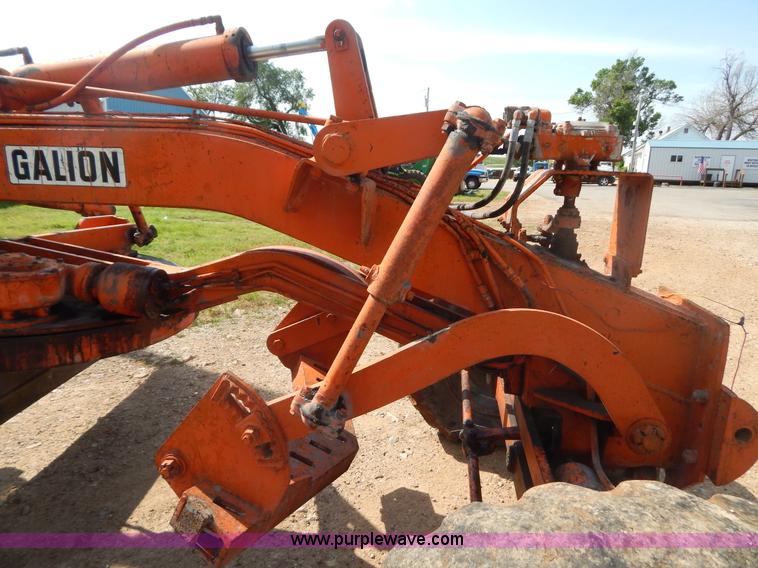 image for item G3231 Galion 104B motor grader