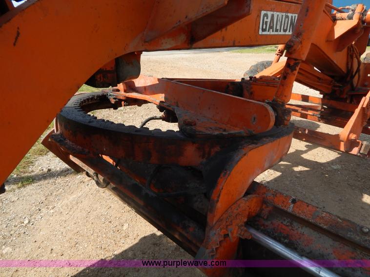 image for item G3231 Galion 104B motor grader