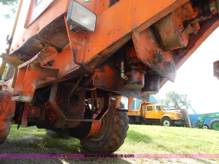 image for item G3231 Galion 104B motor grader