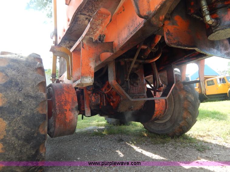 image for item G3231 Galion 104B motor grader