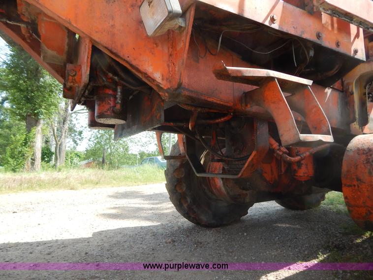 image for item G3231 Galion 104B motor grader