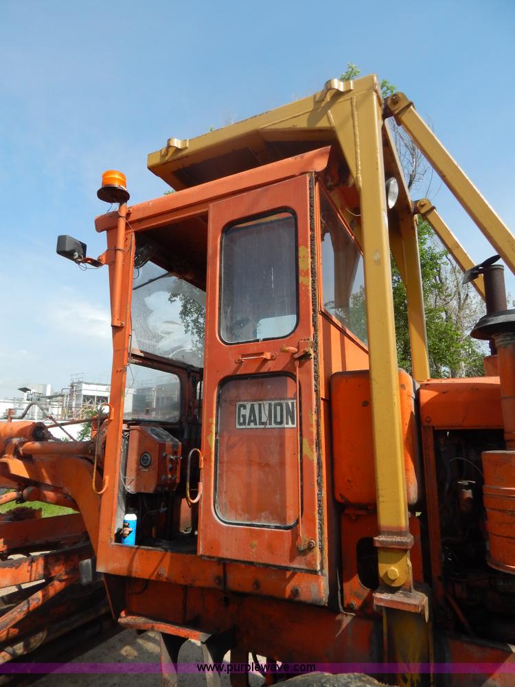 image for item G3231 Galion 104B motor grader