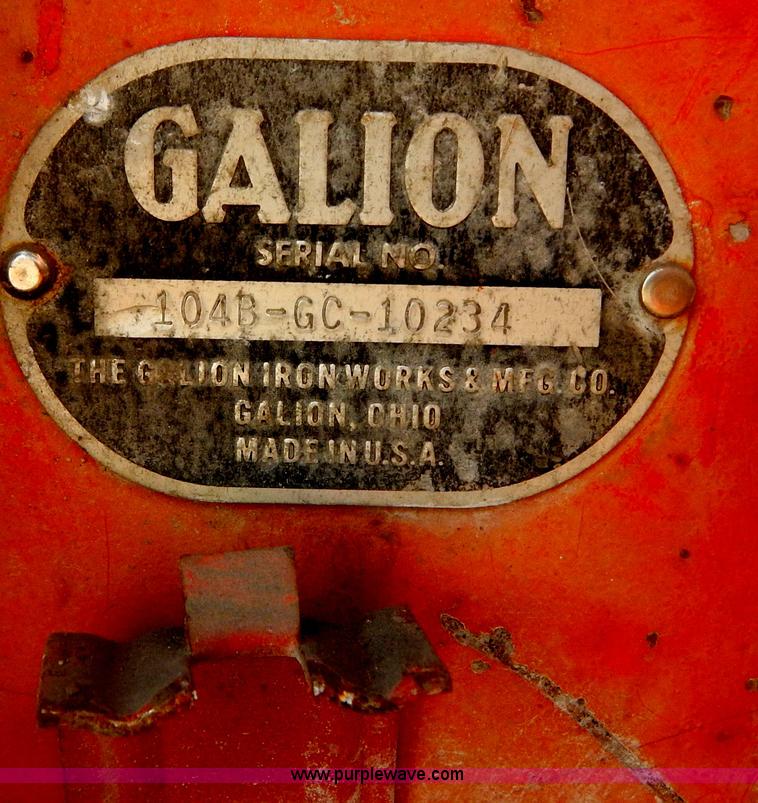 image for item G3231 Galion 104B motor grader